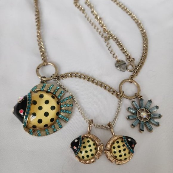 Lot De 2 Colliers + Boucles D'oreilles Betsey Johnson - Motif Poisson, Neuf Avec étiquettes